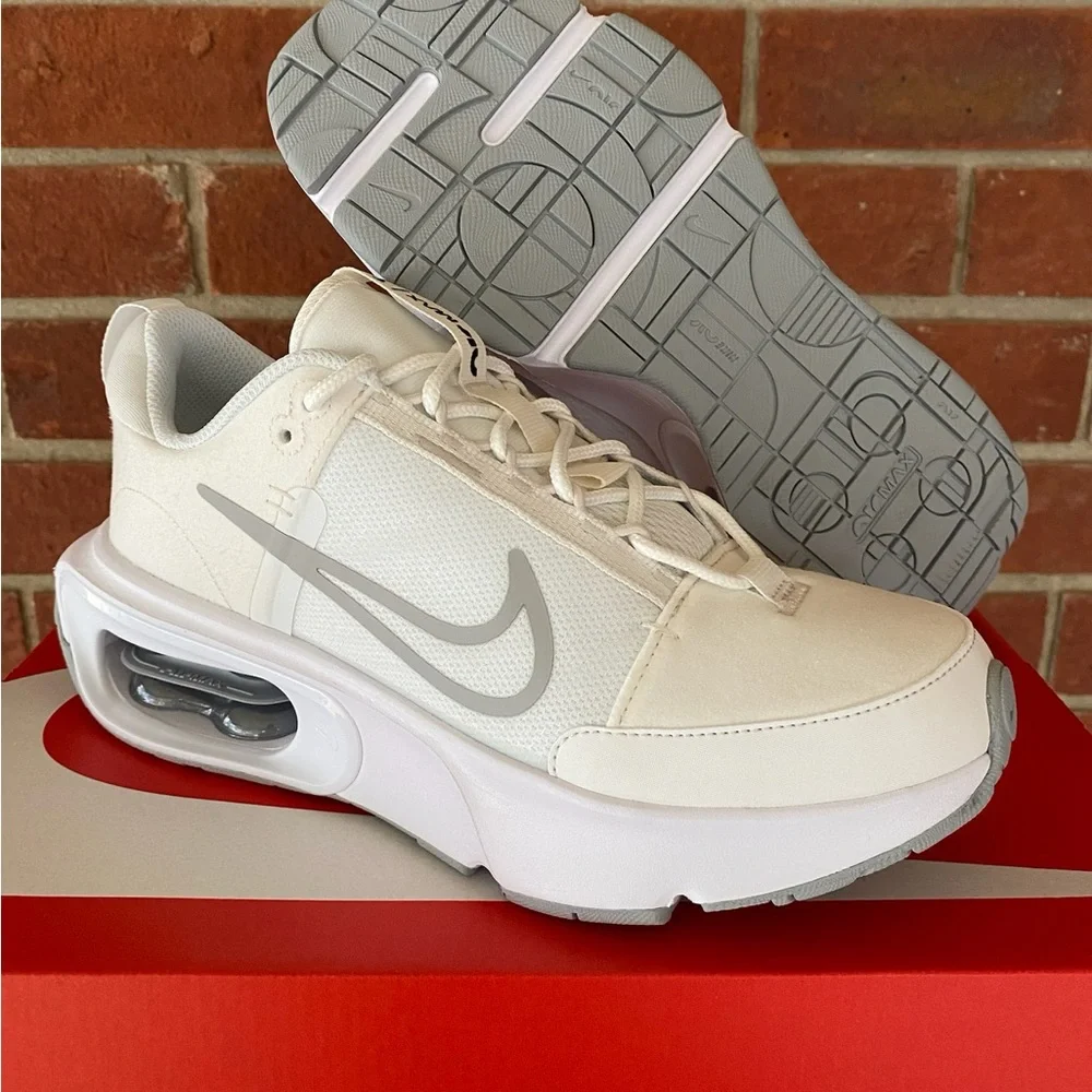 Nike Air Max Intrlk Women’s White Grey New Sneakers NIB Lifestyle Shoes - Picture 3 of 10